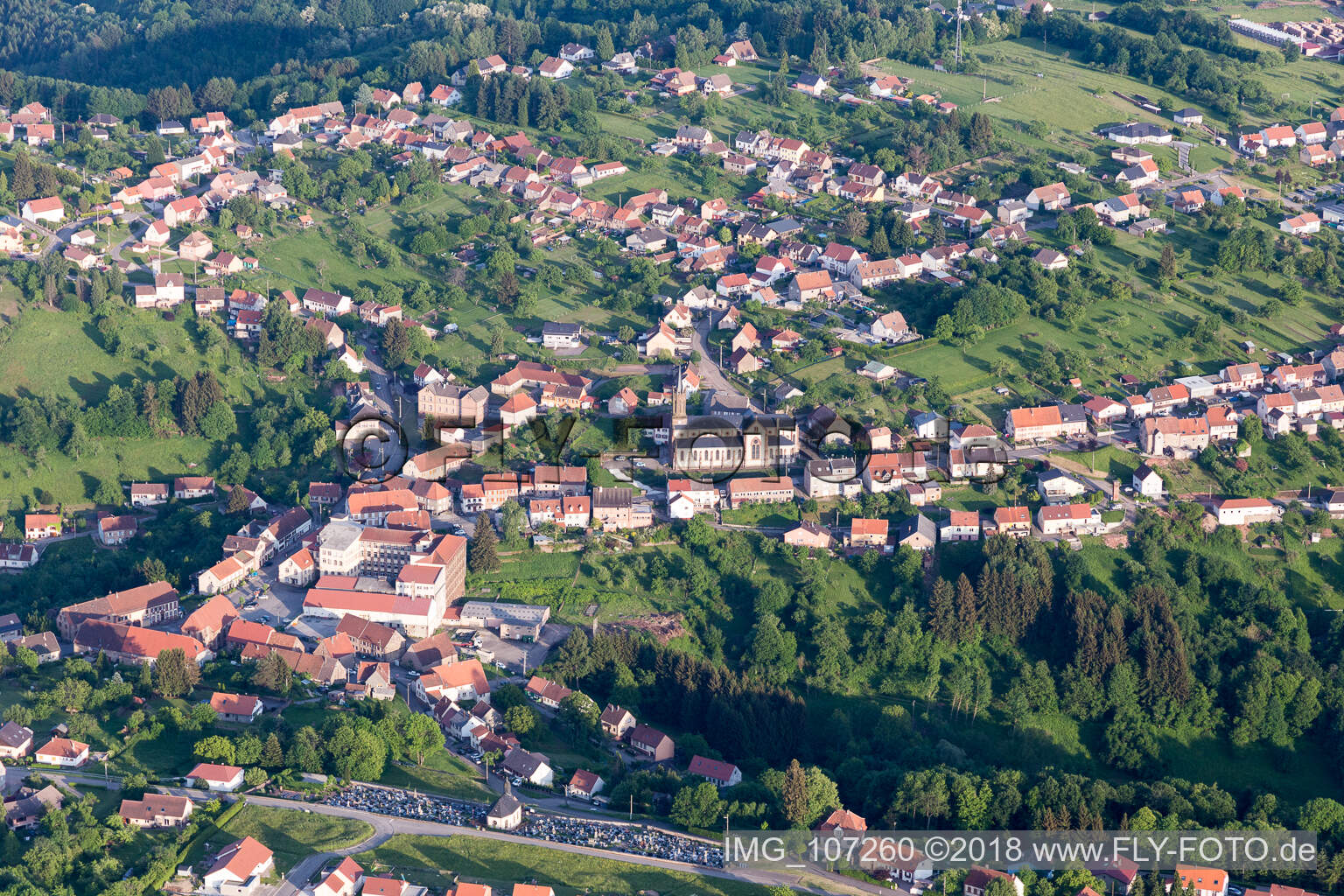 Vue aérienne de Goetzenbruck dans le département Moselle, France