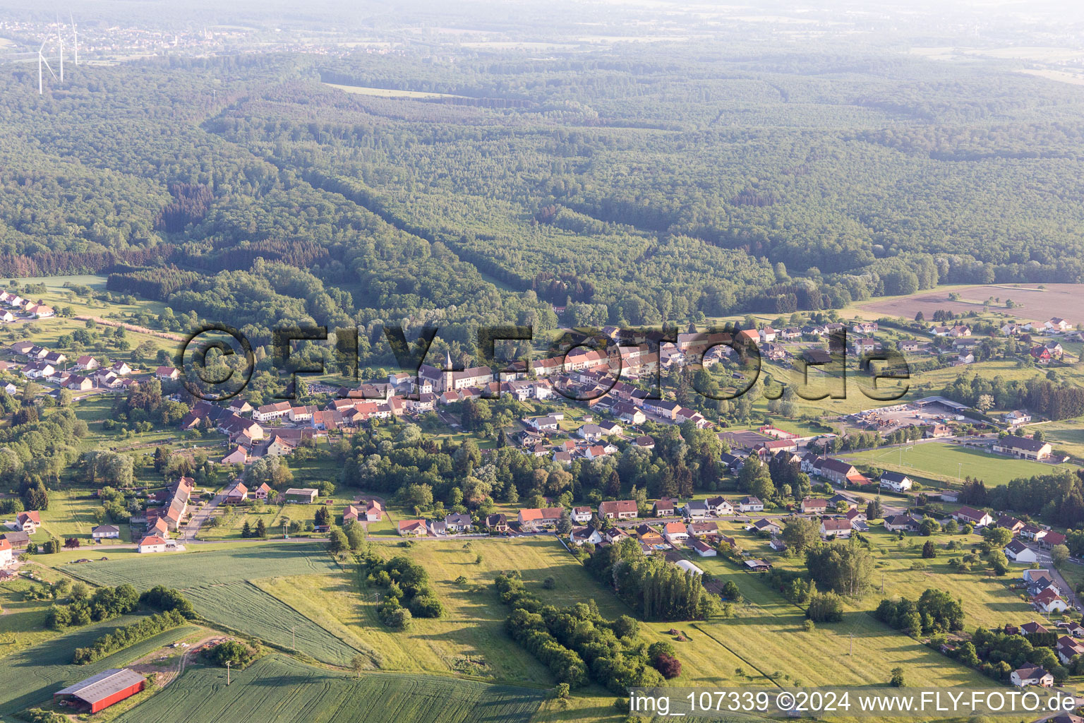 Vue aérienne de Siltzheim dans le département Bas Rhin, France