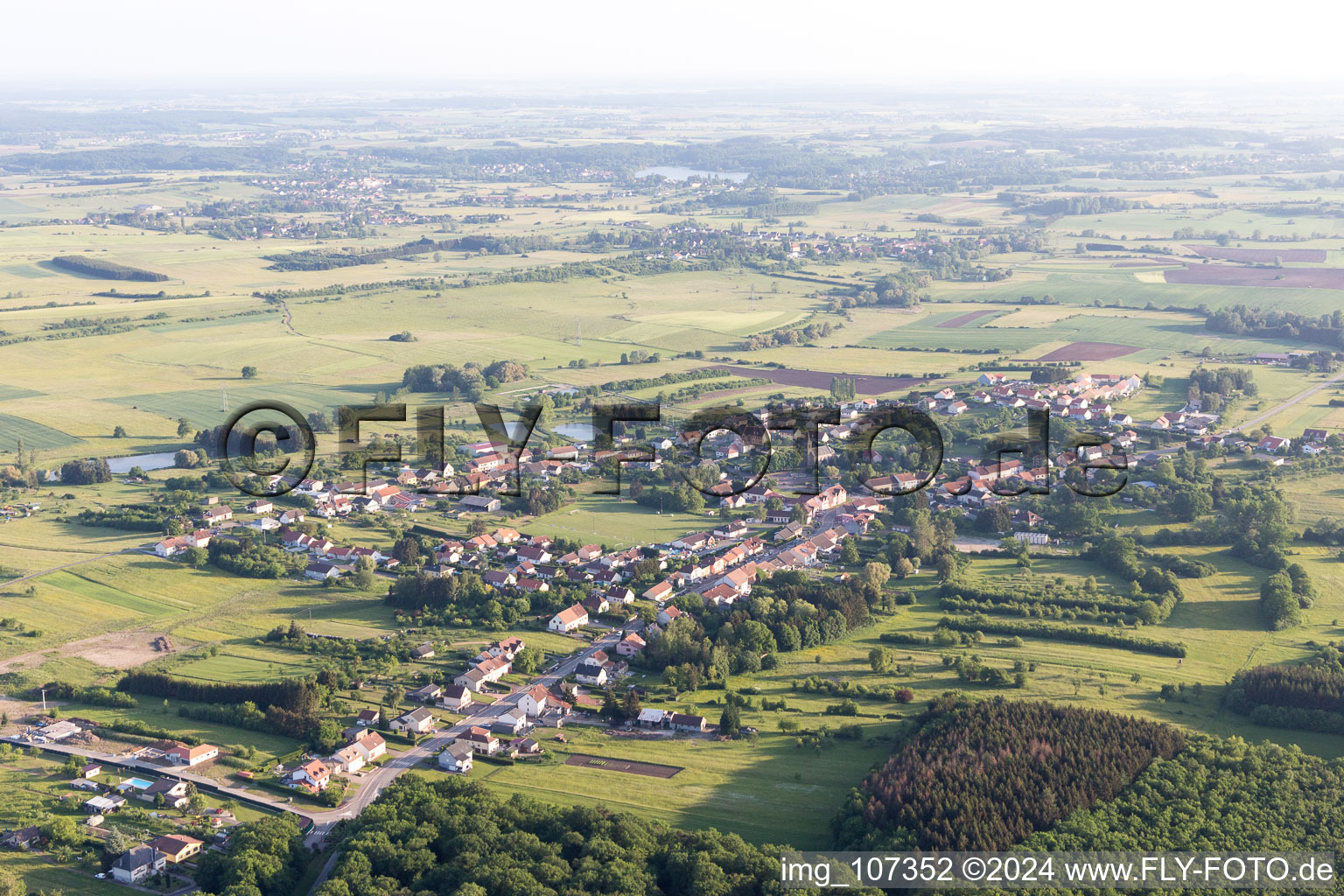 Vue aérienne de Grundviller dans le département Moselle, France