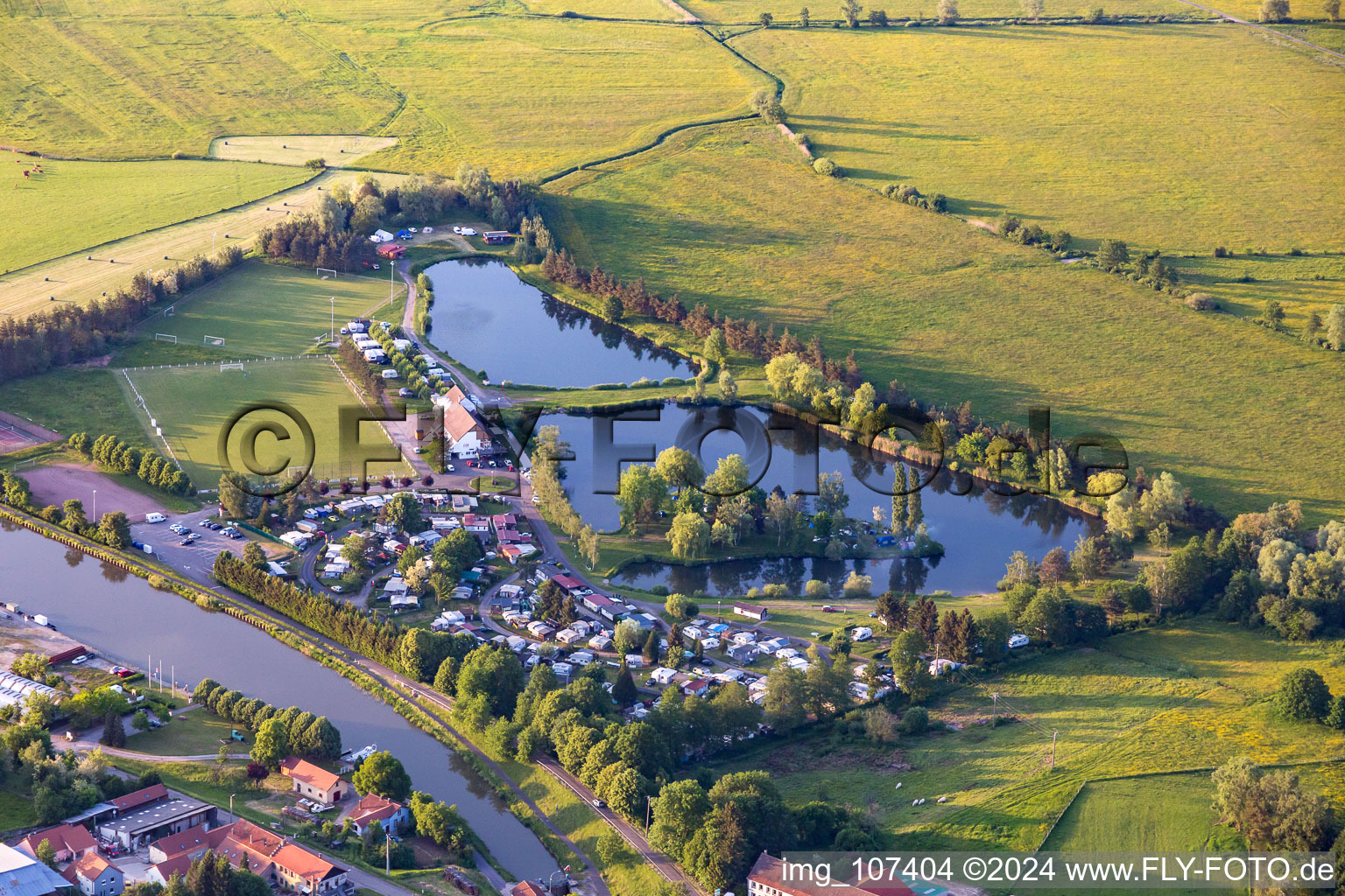 Vue aérienne de Camping Coeur d'Alsace à Harskirchen dans le département Bas Rhin, France