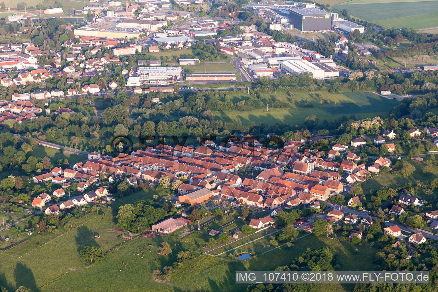 Photographie aérienne de Sarre-Union dans le département Bas Rhin, France