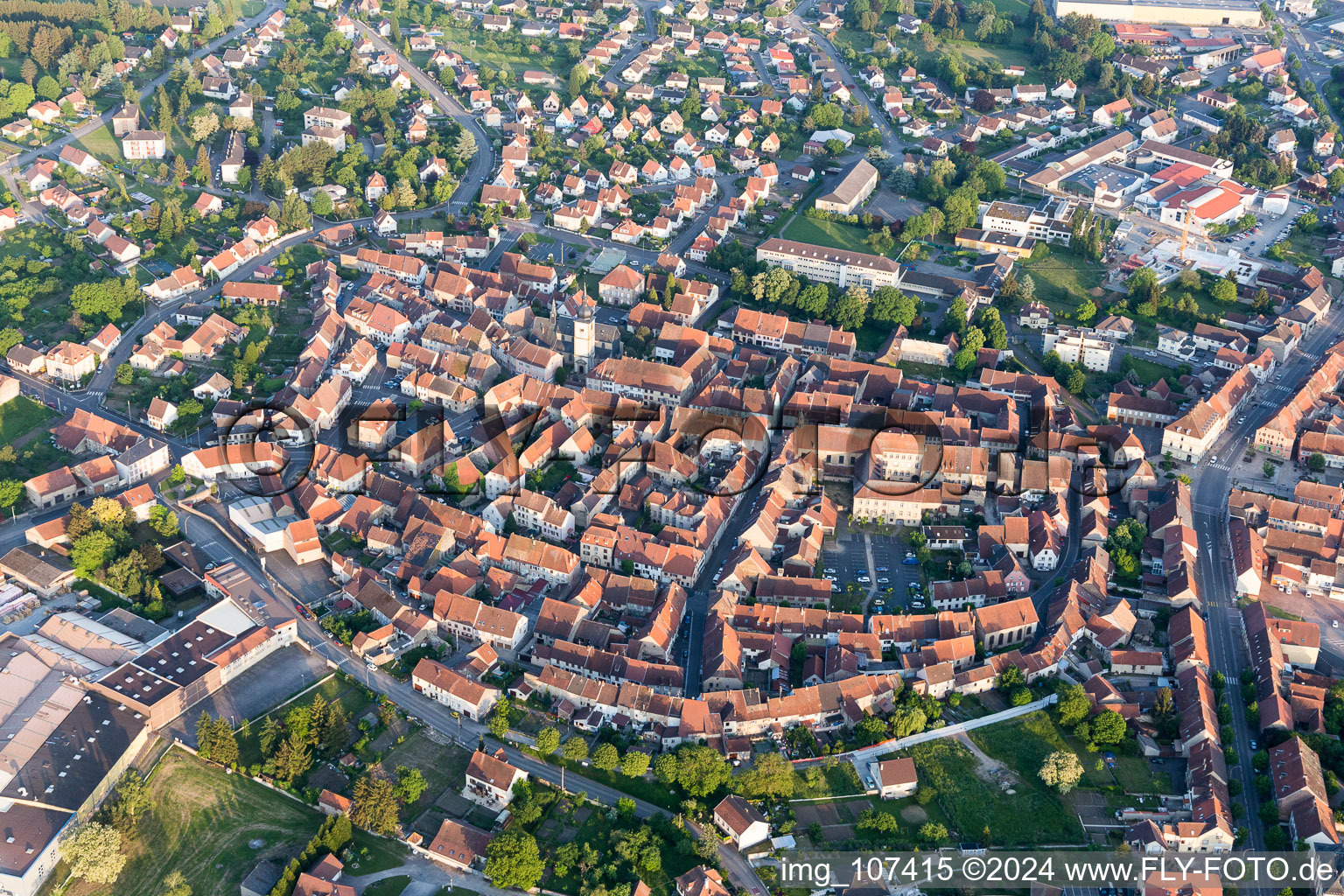 Sarre-Union dans le département Bas Rhin, France d'en haut