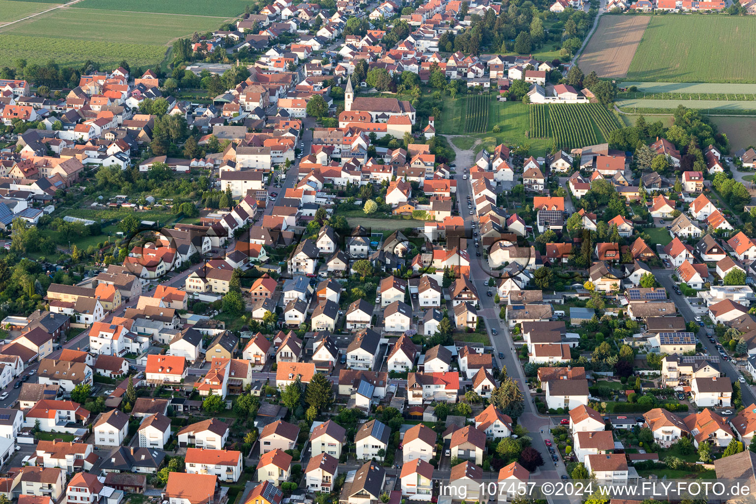 Vue aérienne de Rödersheim-Gronau dans le département Rhénanie-Palatinat, Allemagne