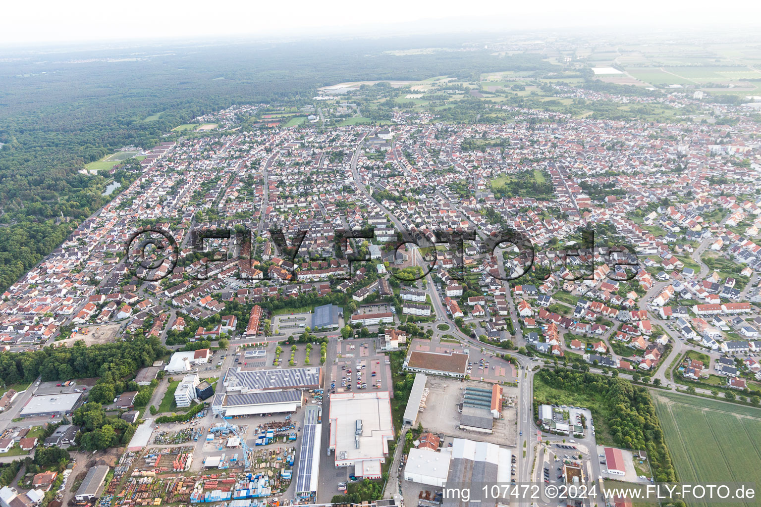 Schifferstadt dans le département Rhénanie-Palatinat, Allemagne vue d'en haut