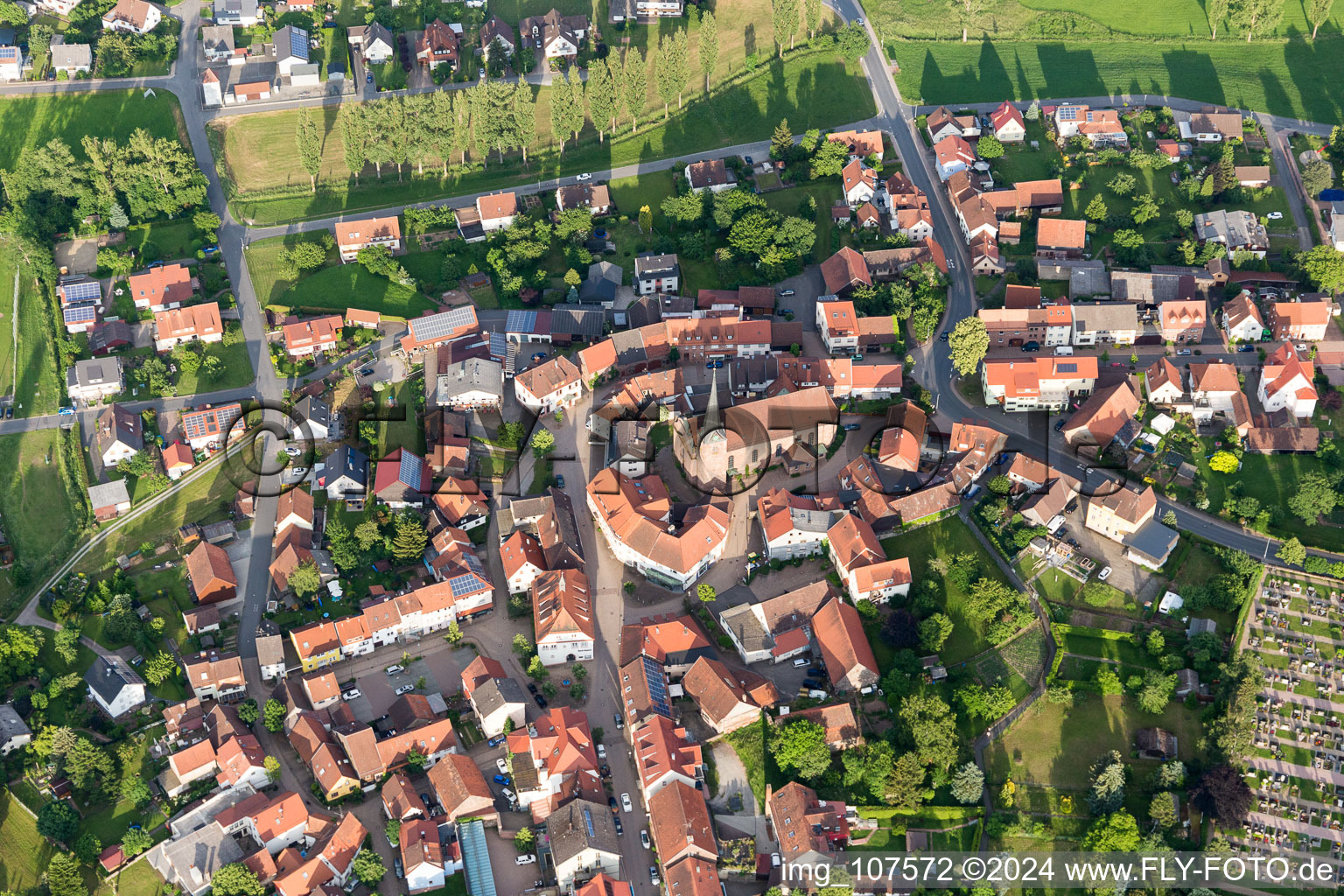 Vue aérienne de Mudau dans le département Bade-Wurtemberg, Allemagne