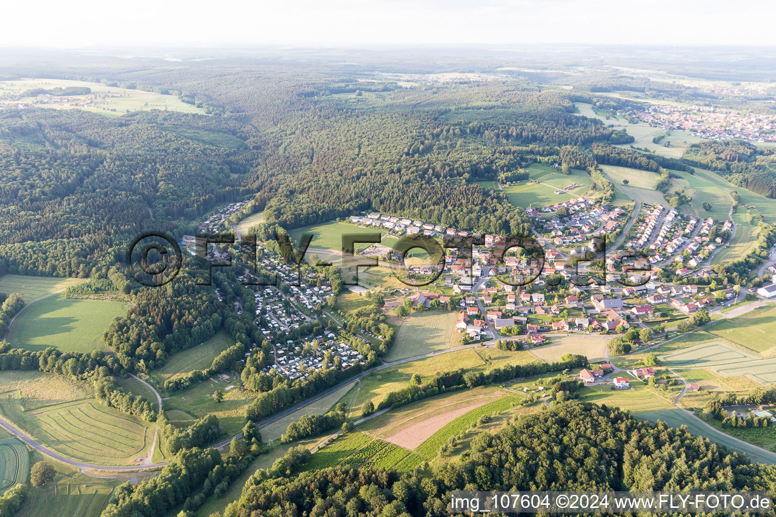 Vue aérienne de Du sud à le quartier Krumbach in Limbach dans le département Bade-Wurtemberg, Allemagne