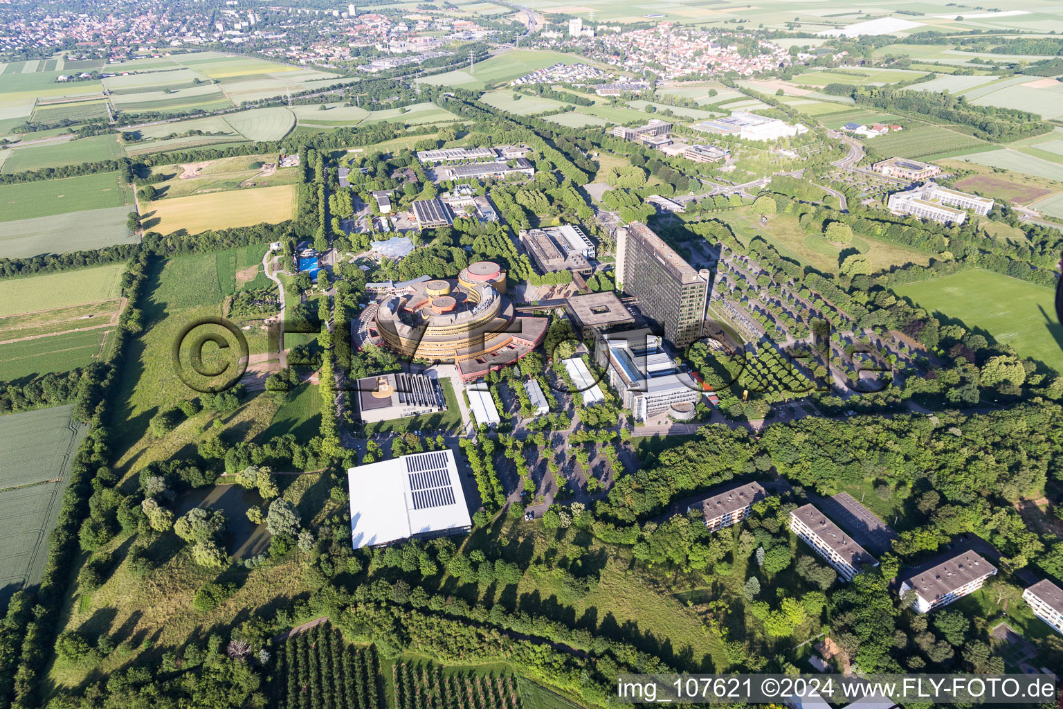 Quartier Lerchenberg in Mainz dans le département Rhénanie-Palatinat, Allemagne depuis l'avion