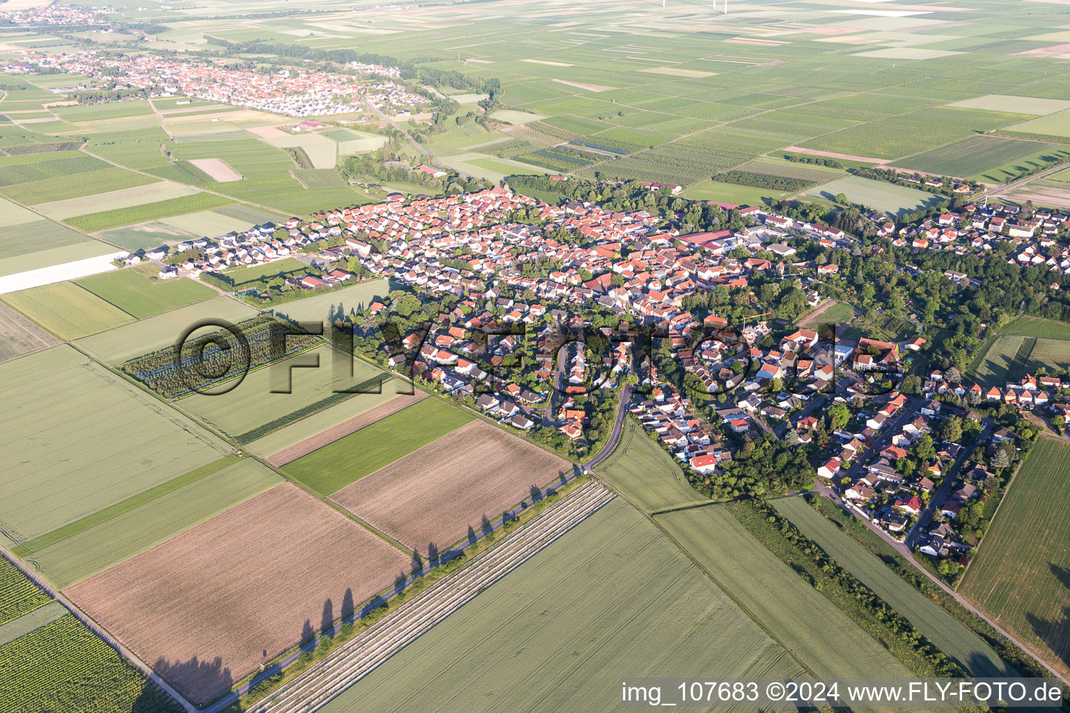 Vue oblique de Offstein dans le département Rhénanie-Palatinat, Allemagne