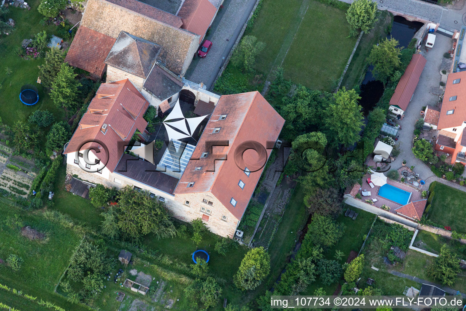 Vue oblique de Friedelsheim dans le département Rhénanie-Palatinat, Allemagne