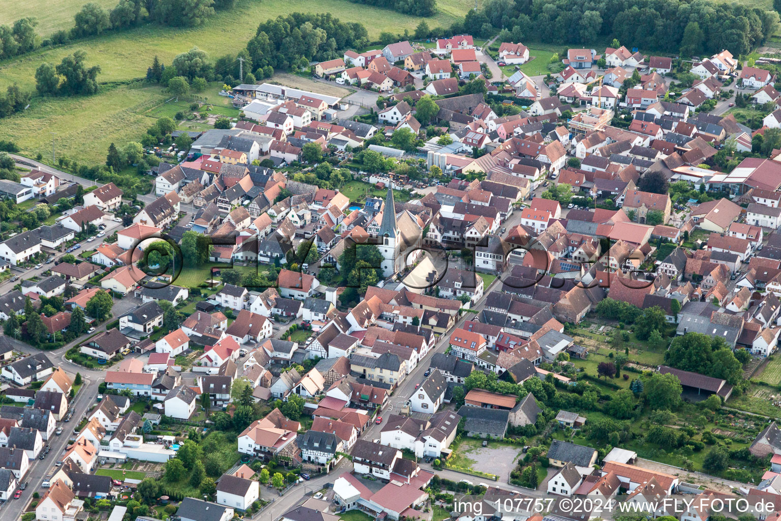 Photographie aérienne de Venningen dans le département Rhénanie-Palatinat, Allemagne