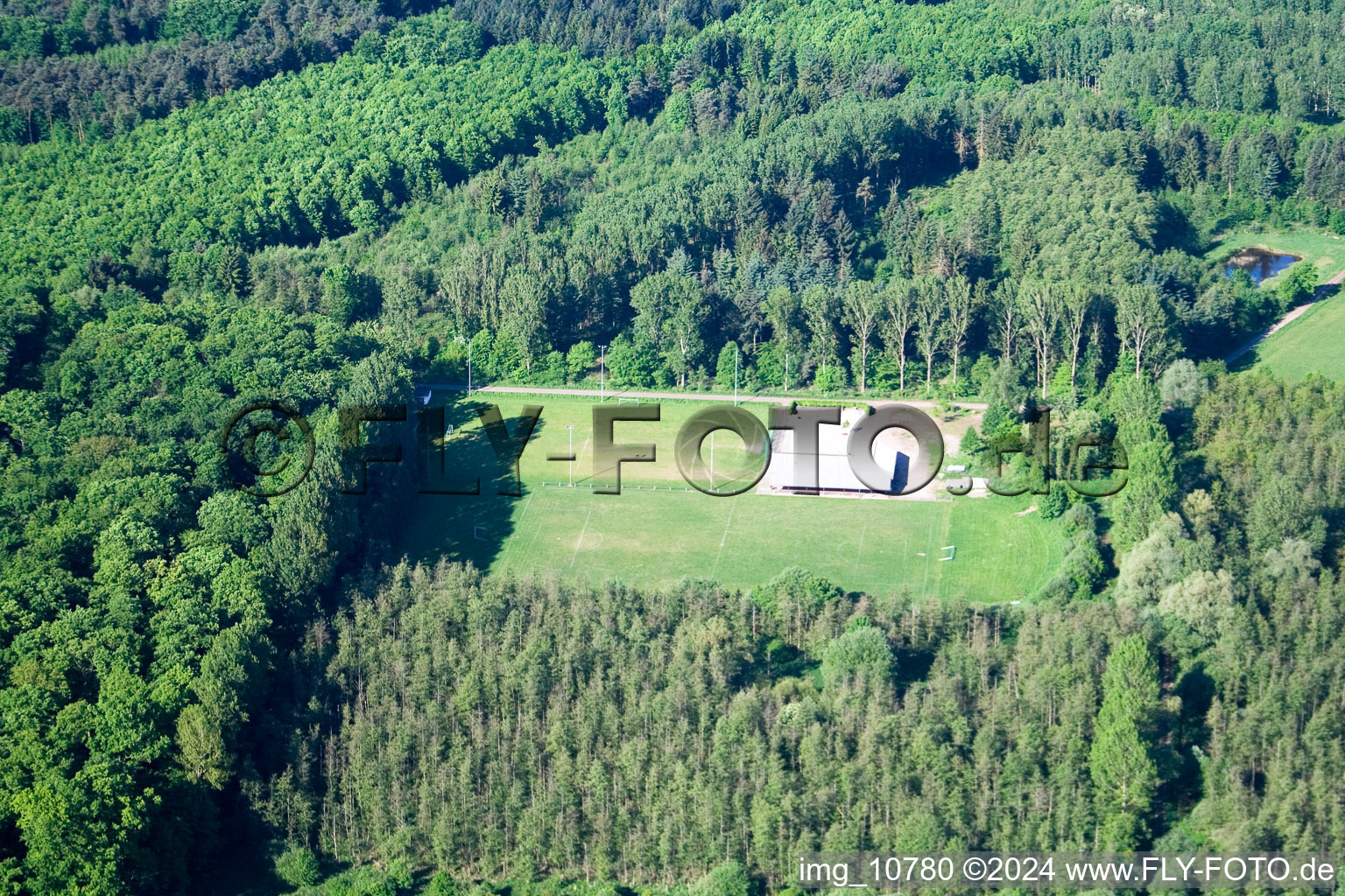 Vue aérienne de Steinfeld dans le département Rhénanie-Palatinat, Allemagne