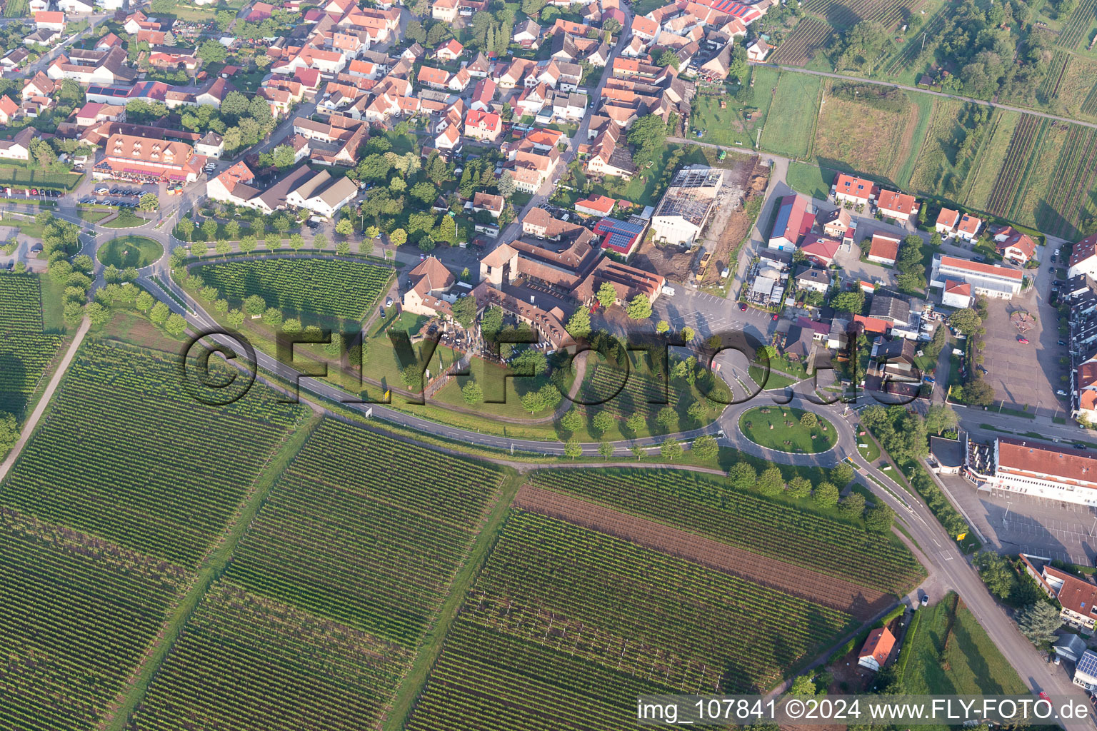 Quartier Rechtenbach in Schweigen-Rechtenbach dans le département Rhénanie-Palatinat, Allemagne d'en haut