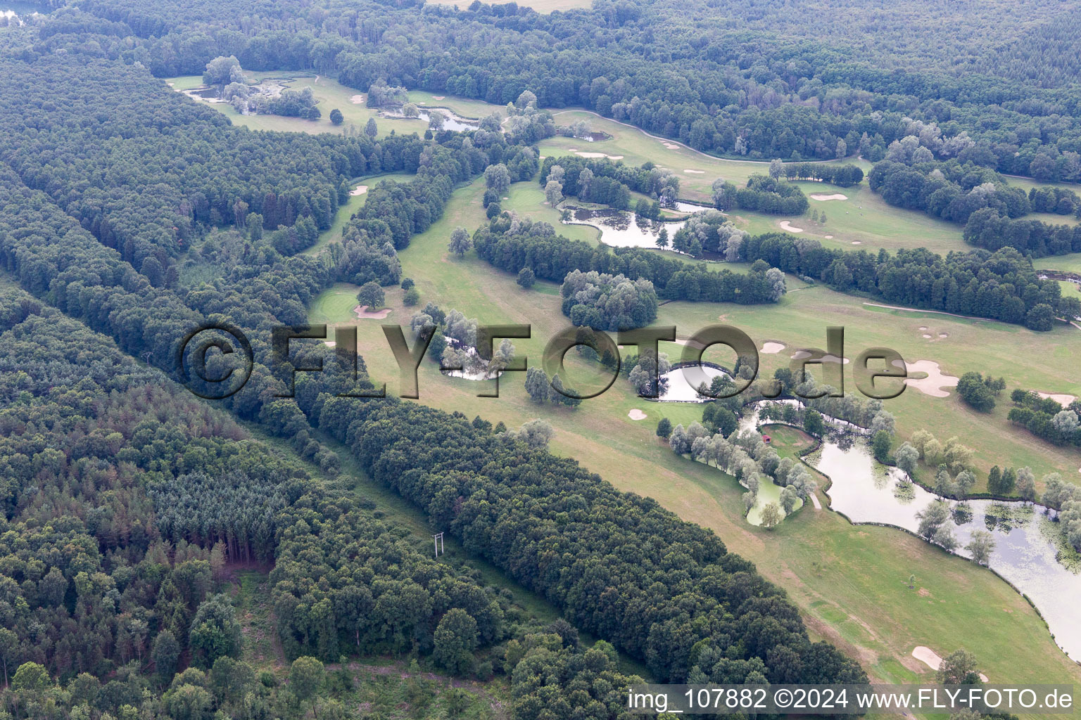 Club de golf à Soufflenheim dans le département Bas Rhin, France d'en haut