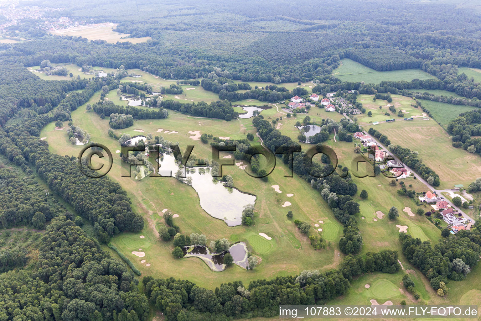 Club de golf à Soufflenheim dans le département Bas Rhin, France hors des airs