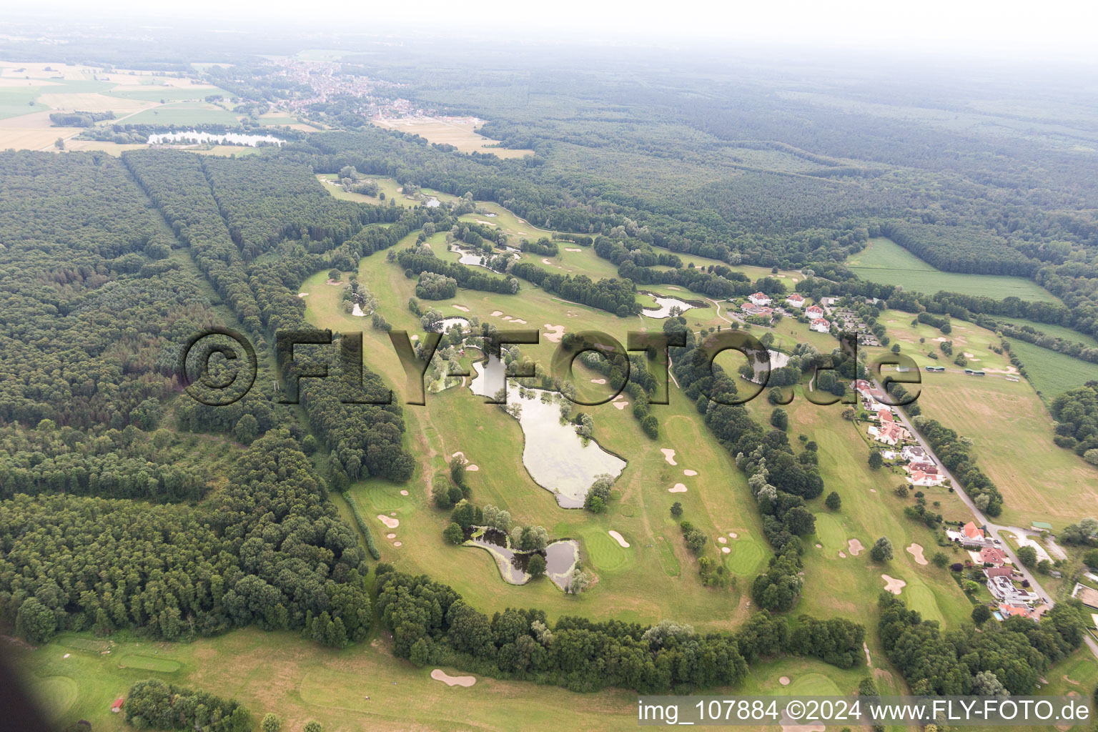 Club de golf à Soufflenheim dans le département Bas Rhin, France vue d'en haut