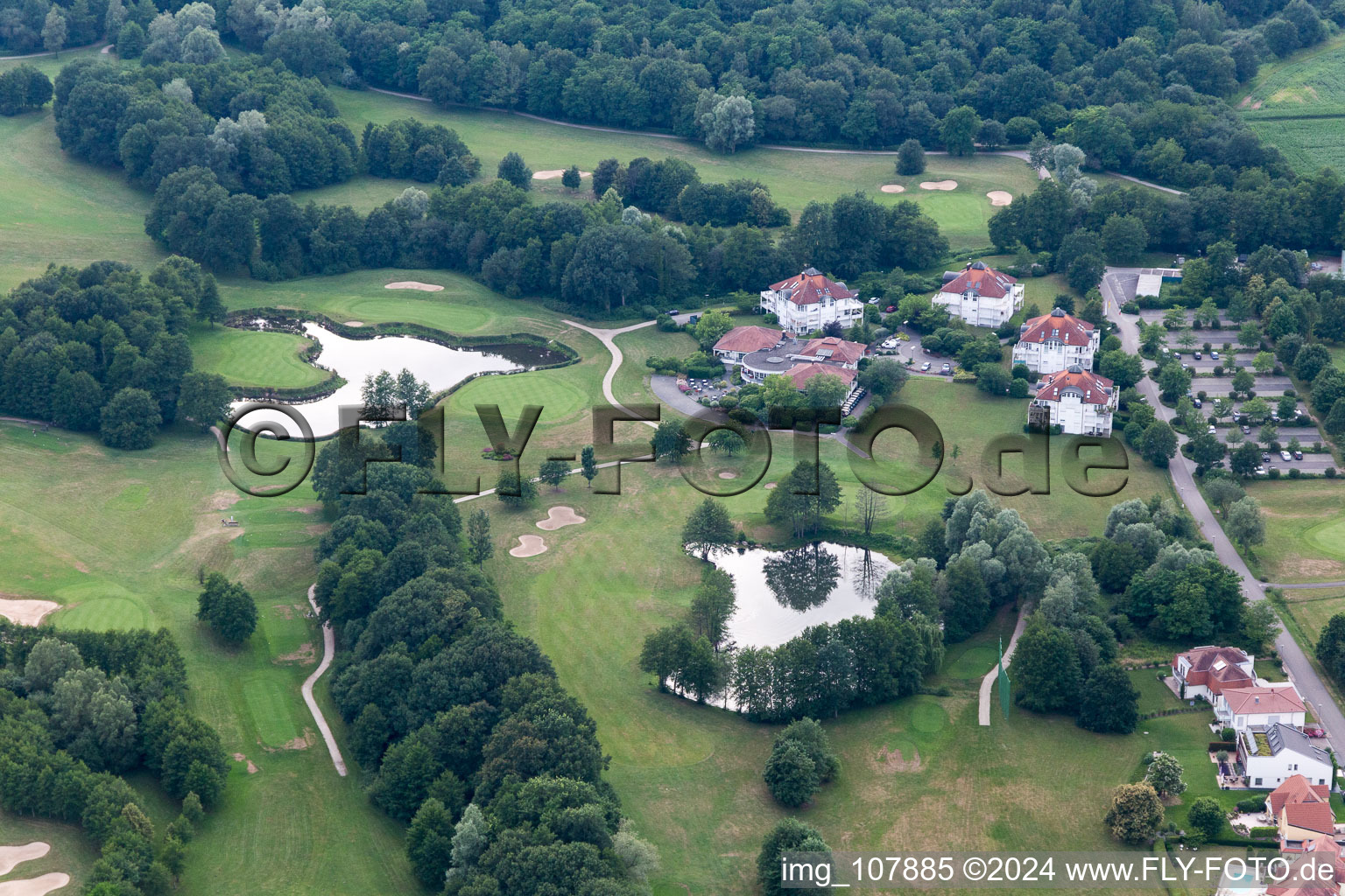 Club de golf à Soufflenheim dans le département Bas Rhin, France depuis l'avion