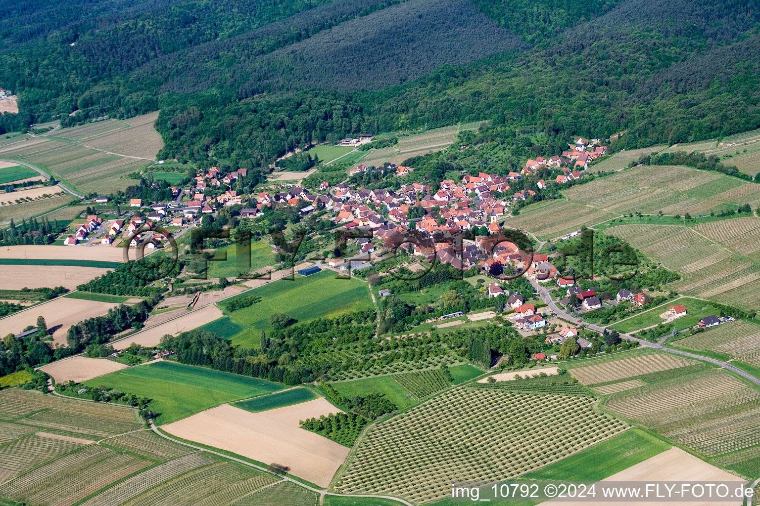 Rott dans le département Bas Rhin, France vue du ciel