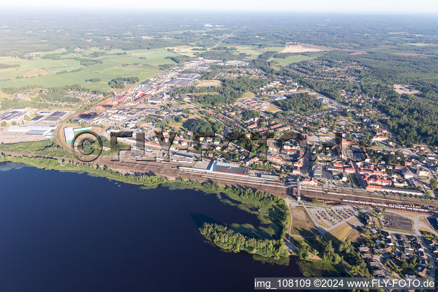 Vue aérienne de Aringsås dans le département Kronoberg, Suède