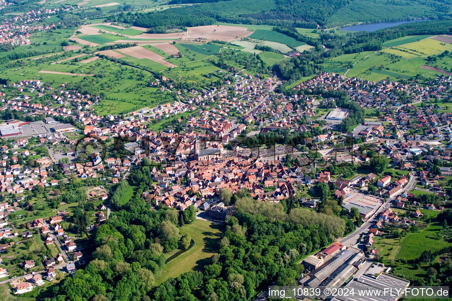 Reichshoffen dans le département Bas Rhin, France vue d'en haut