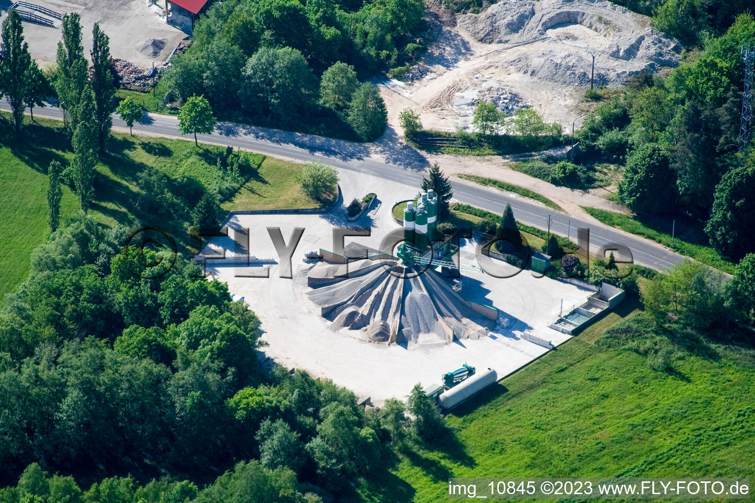 Gumbrechtshoffen dans le département Bas Rhin, France du point de vue du drone