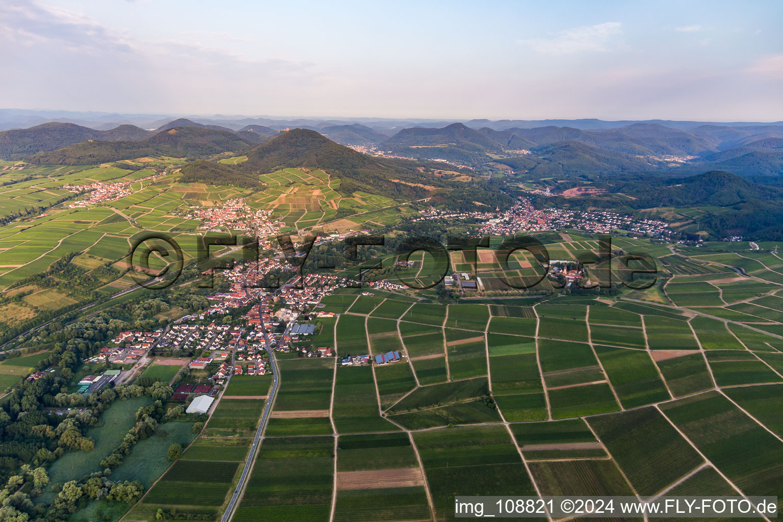 Image drone de Siebeldingen dans le département Rhénanie-Palatinat, Allemagne