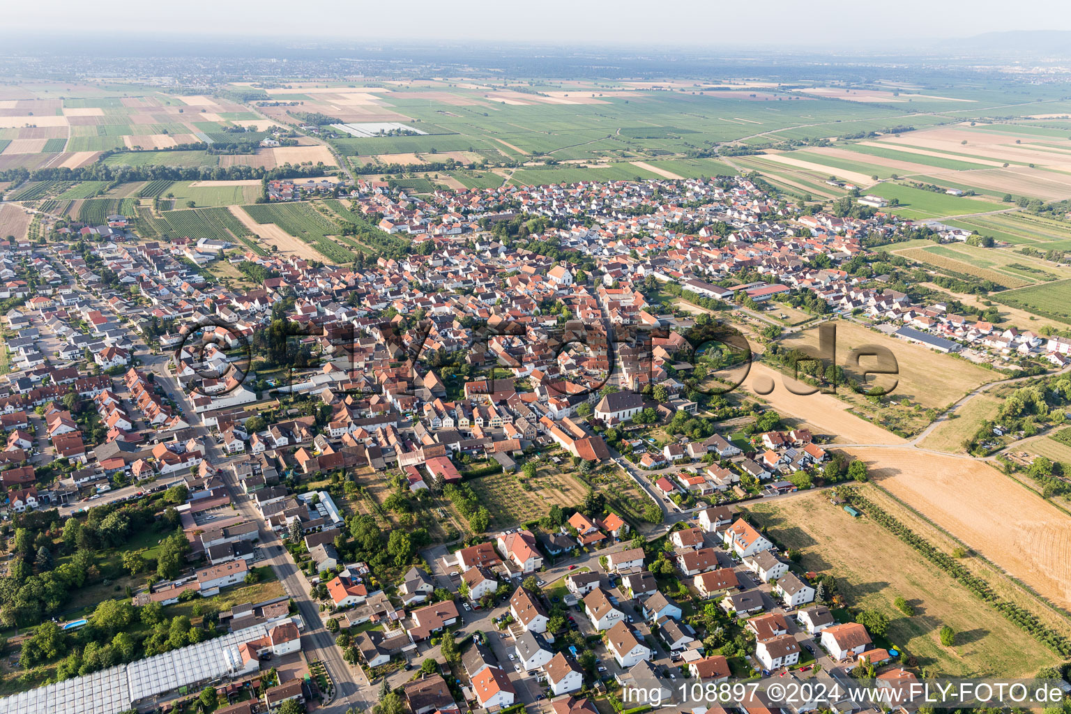 Meckenheim dans le département Rhénanie-Palatinat, Allemagne vue d'en haut