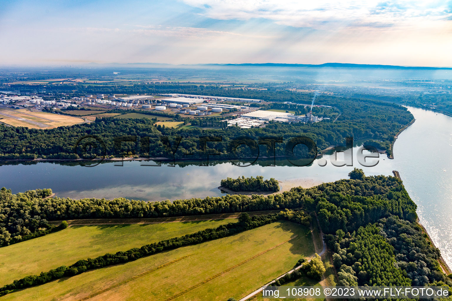 Vue aérienne de Zone industrielle à Speyer dans le département Rhénanie-Palatinat, Allemagne