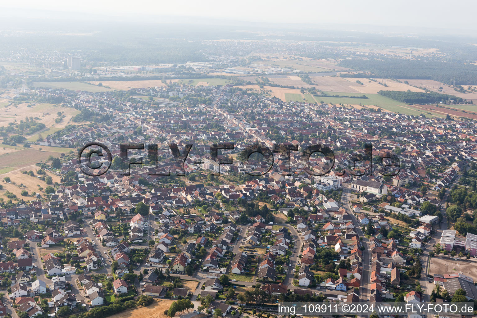 Quartier Oberhausen in Oberhausen-Rheinhausen dans le département Bade-Wurtemberg, Allemagne vue du ciel