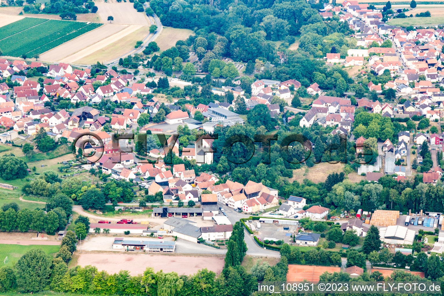 Vue oblique de Hördt dans le département Rhénanie-Palatinat, Allemagne