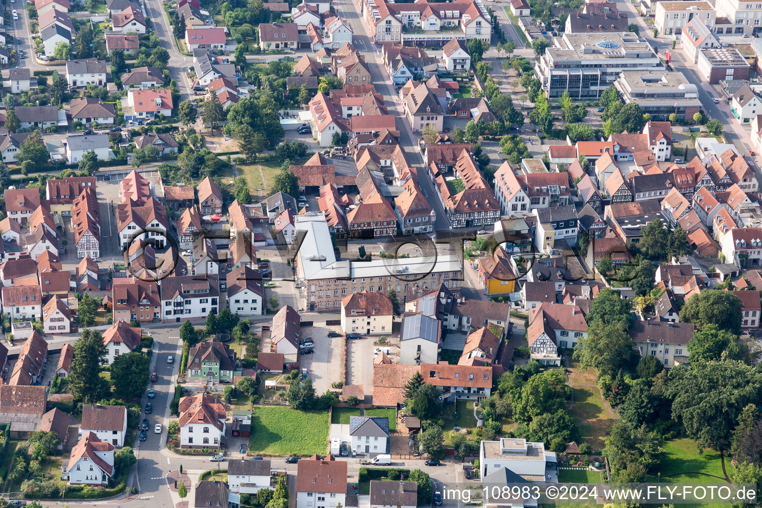 Kandel dans le département Rhénanie-Palatinat, Allemagne du point de vue du drone