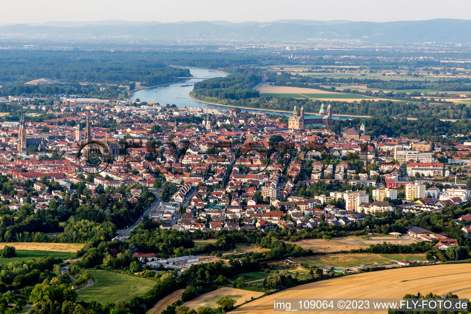 Speyer dans le département Rhénanie-Palatinat, Allemagne vue d'en haut