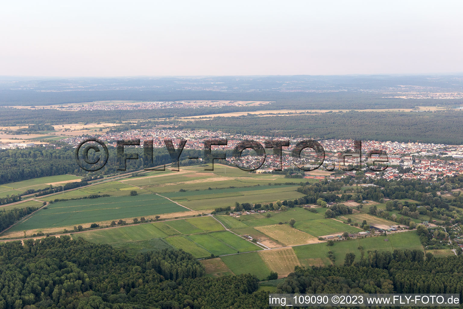 Quartier Graben in Graben-Neudorf dans le département Bade-Wurtemberg, Allemagne vu d'un drone