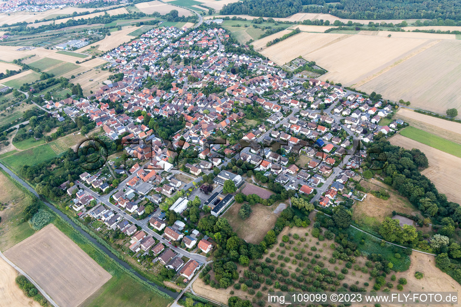 Quartier Staffort in Stutensee dans le département Bade-Wurtemberg, Allemagne vue du ciel