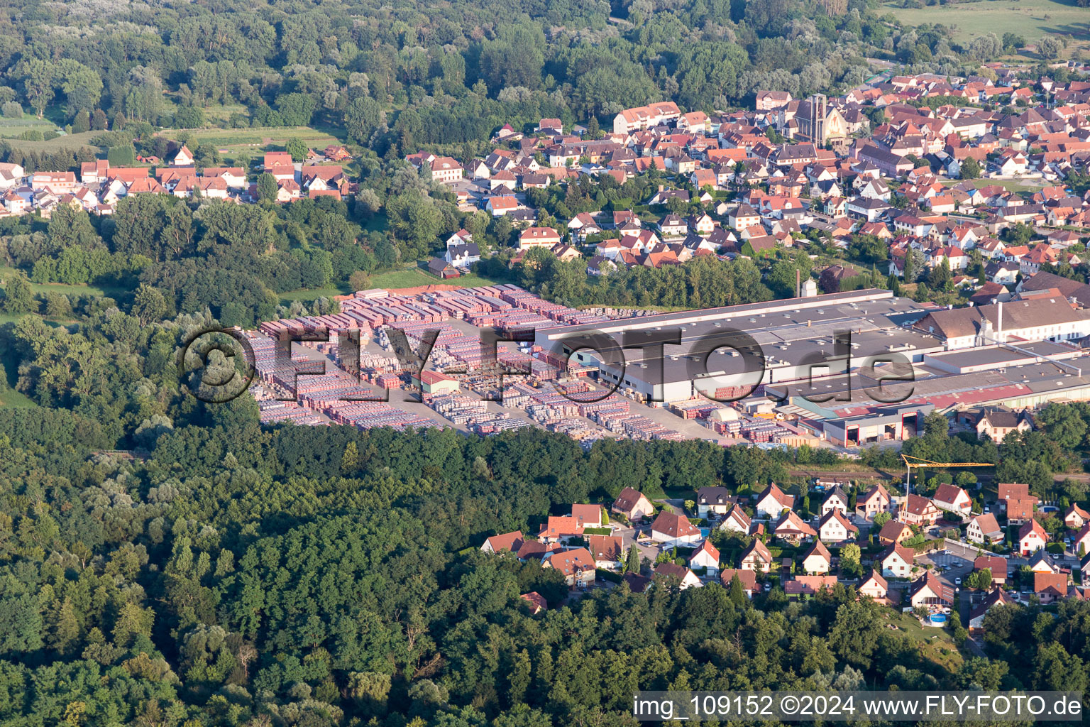 Vue aérienne de Seltz dans le département Bas Rhin, France