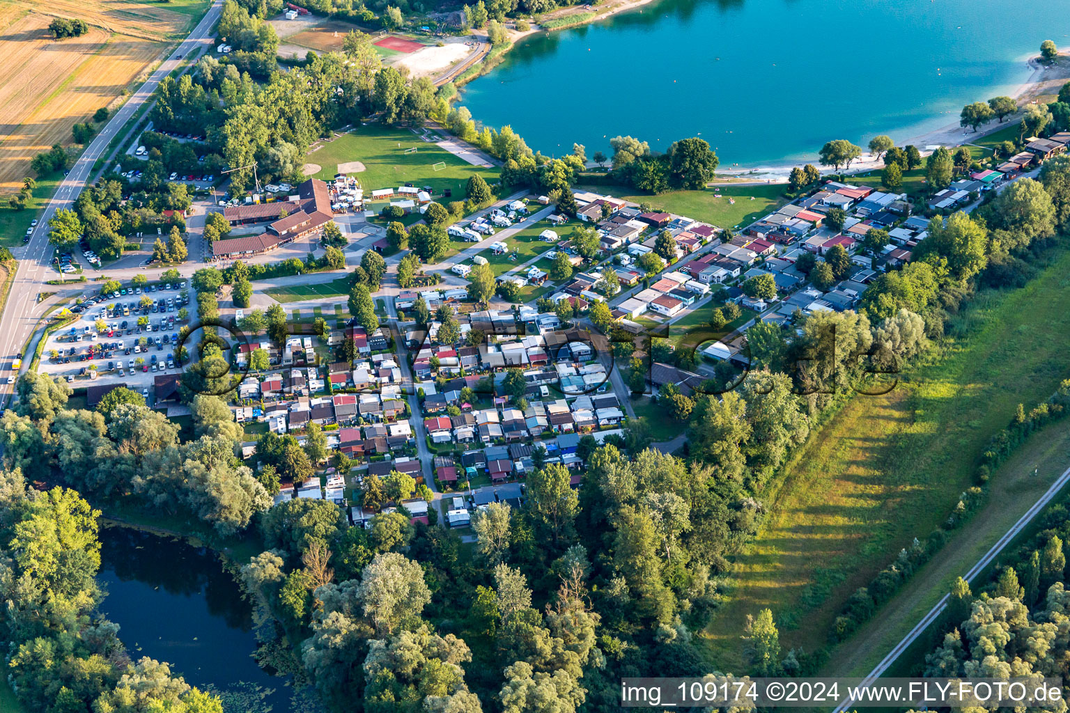 Vue aérienne de Paradis des loisirs à le quartier Plittersdorf in Rastatt dans le département Bade-Wurtemberg, Allemagne