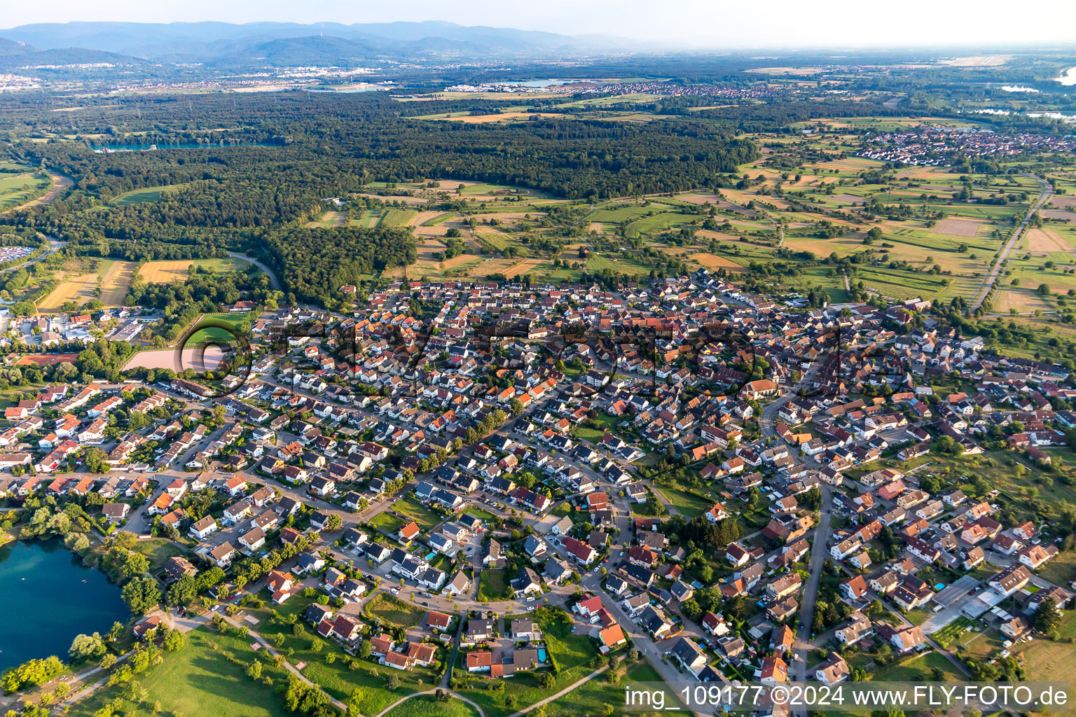 Photographie aérienne de Quartier Ottersdorf in Rastatt dans le département Bade-Wurtemberg, Allemagne