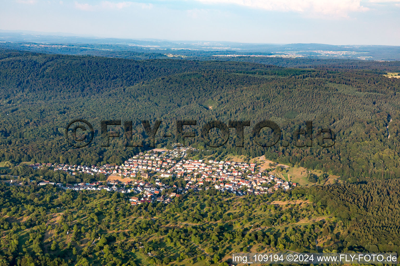 Vue aérienne de De l'ouest à le quartier Waldprechtsweier in Malsch dans le département Bade-Wurtemberg, Allemagne