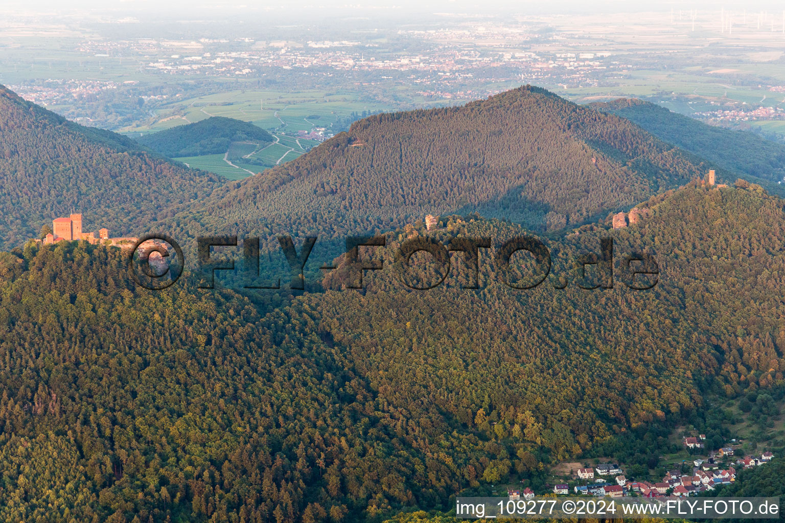 Photographie aérienne de Wernersberg dans le département Rhénanie-Palatinat, Allemagne