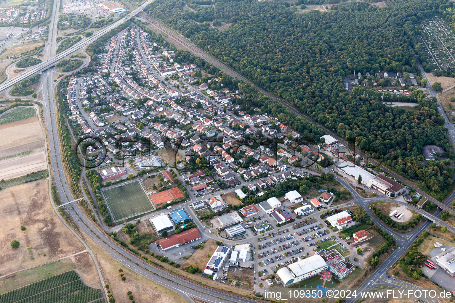 Vue aérienne de Hirschacker à Schwetzingen dans le département Bade-Wurtemberg, Allemagne