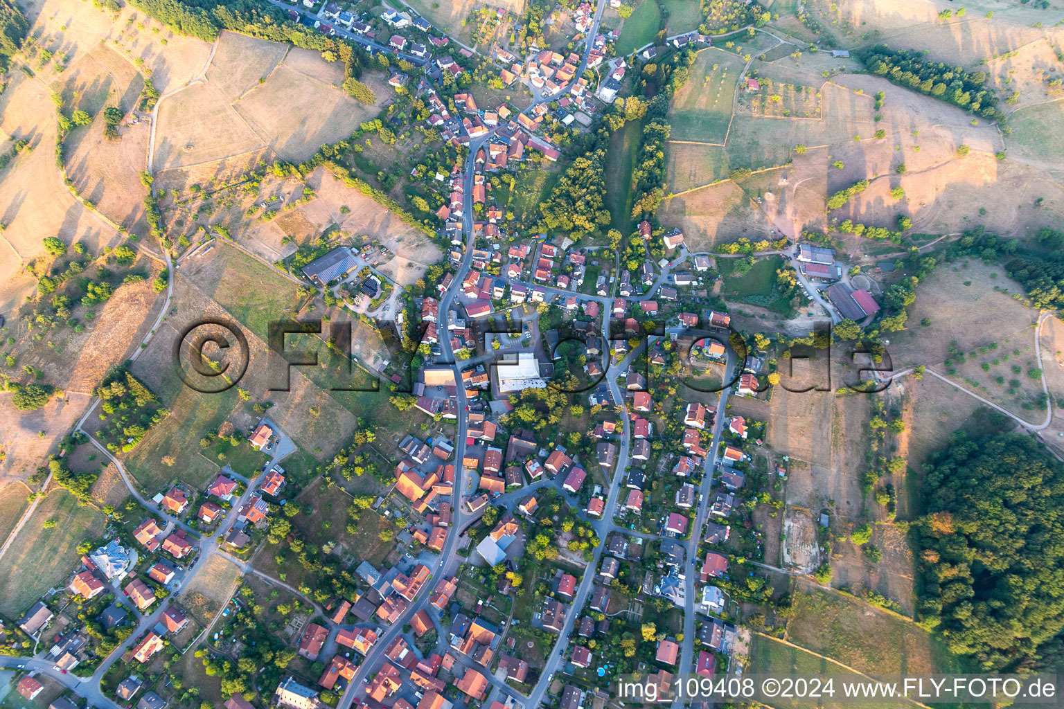 Vue aérienne de Quartier Zotzenbach in Rimbach dans le département Hesse, Allemagne