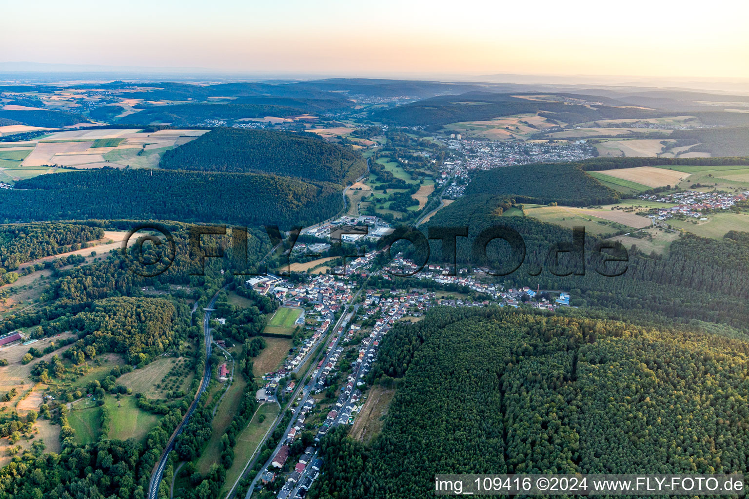 Vue aérienne de Quartier Zell in Bad König dans le département Hesse, Allemagne