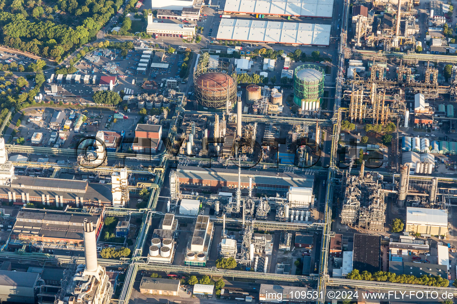 Quartier BASF in Ludwigshafen am Rhein dans le département Rhénanie-Palatinat, Allemagne depuis l'avion