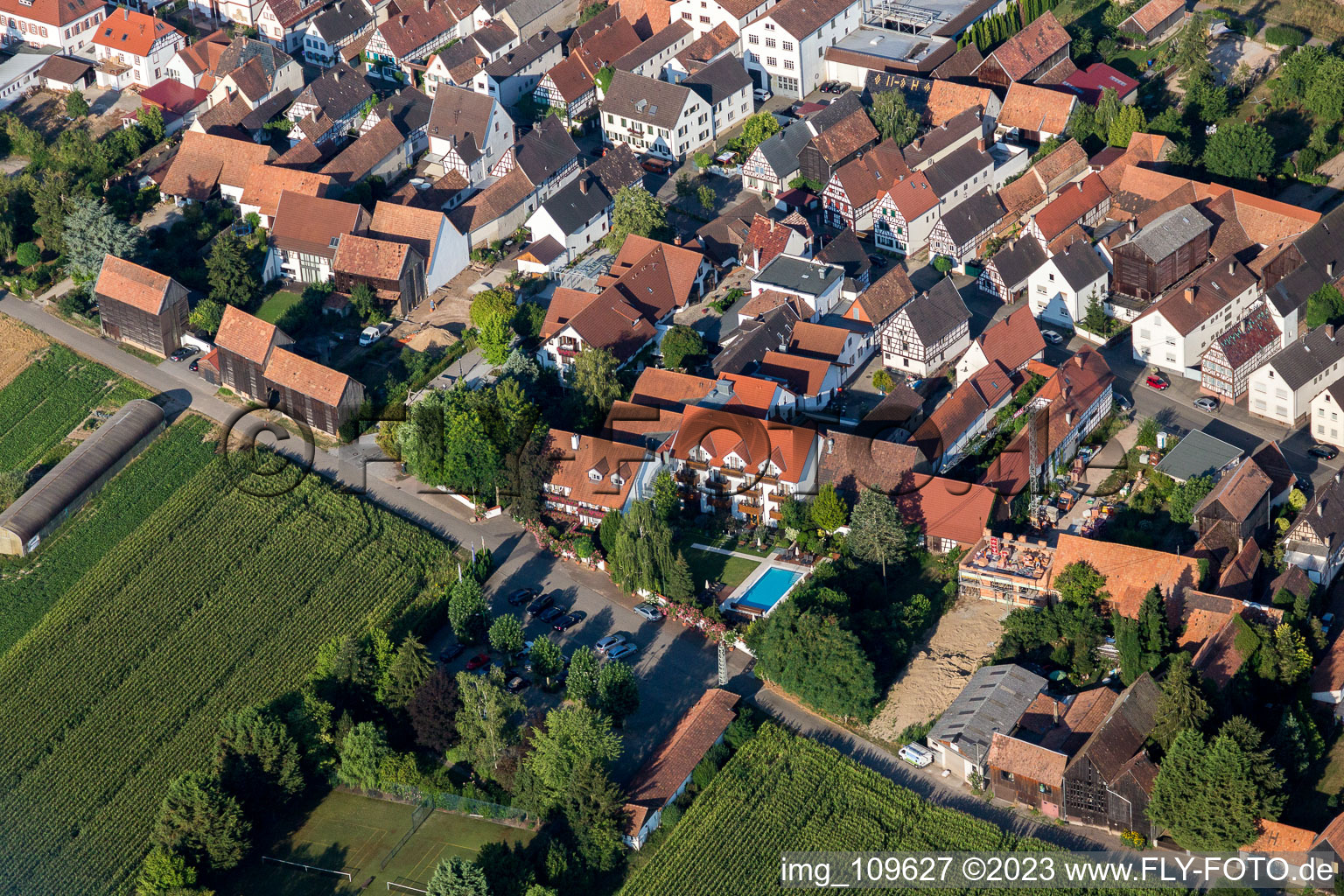 Quartier Hayna in Herxheim bei Landau dans le département Rhénanie-Palatinat, Allemagne vu d'un drone