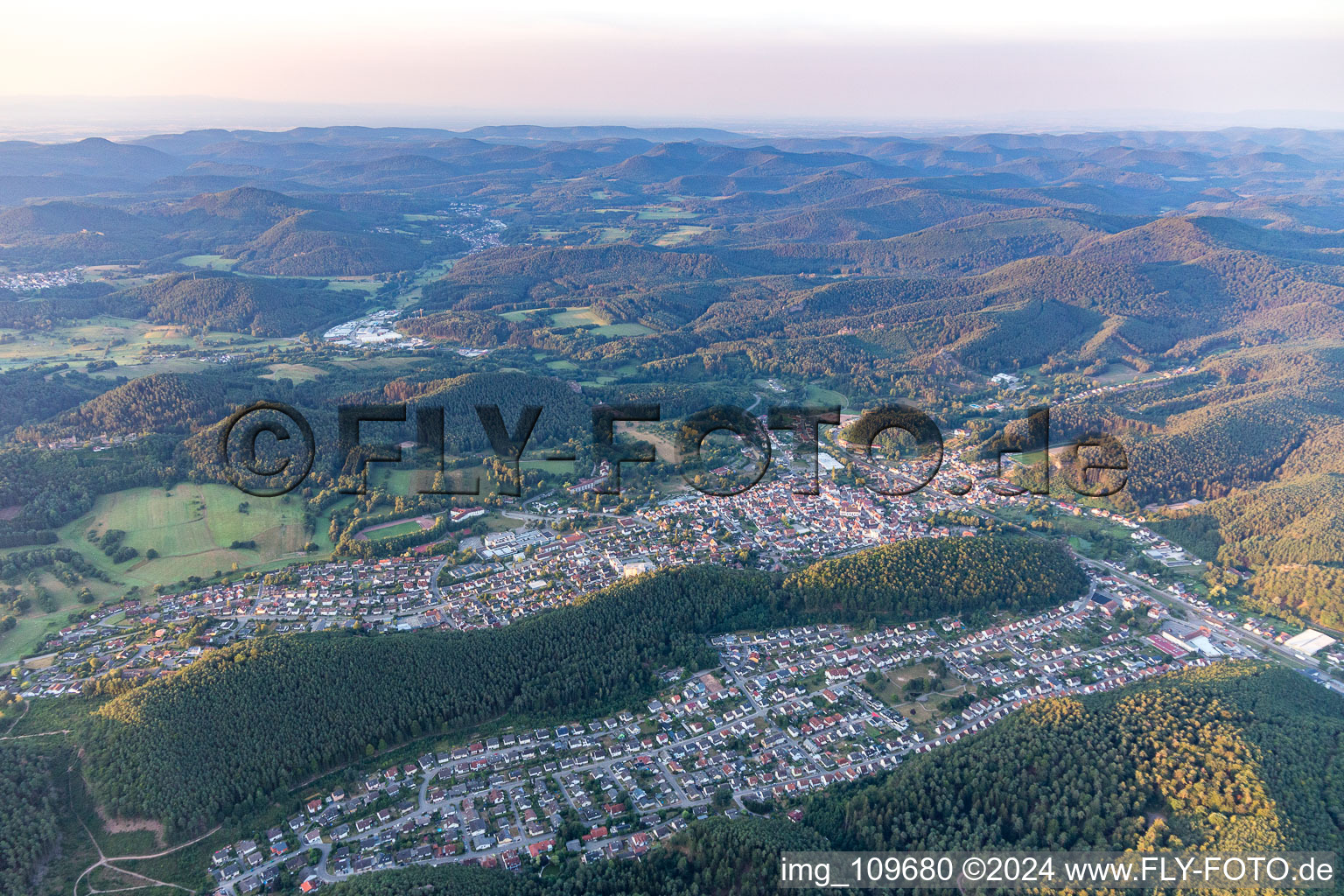 Vue aérienne de Dahn dans le département Rhénanie-Palatinat, Allemagne