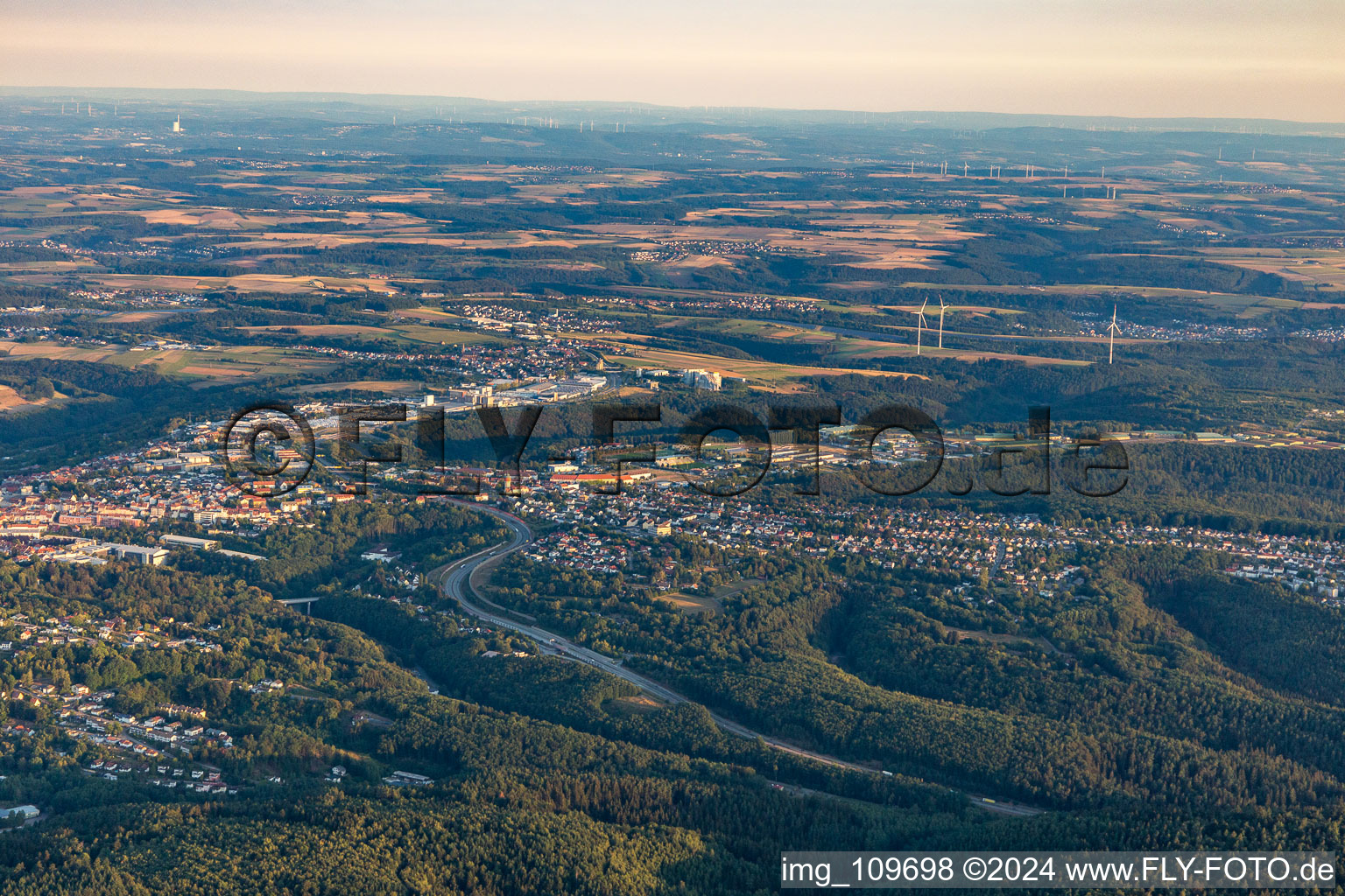 Pirmasens dans le département Rhénanie-Palatinat, Allemagne depuis l'avion