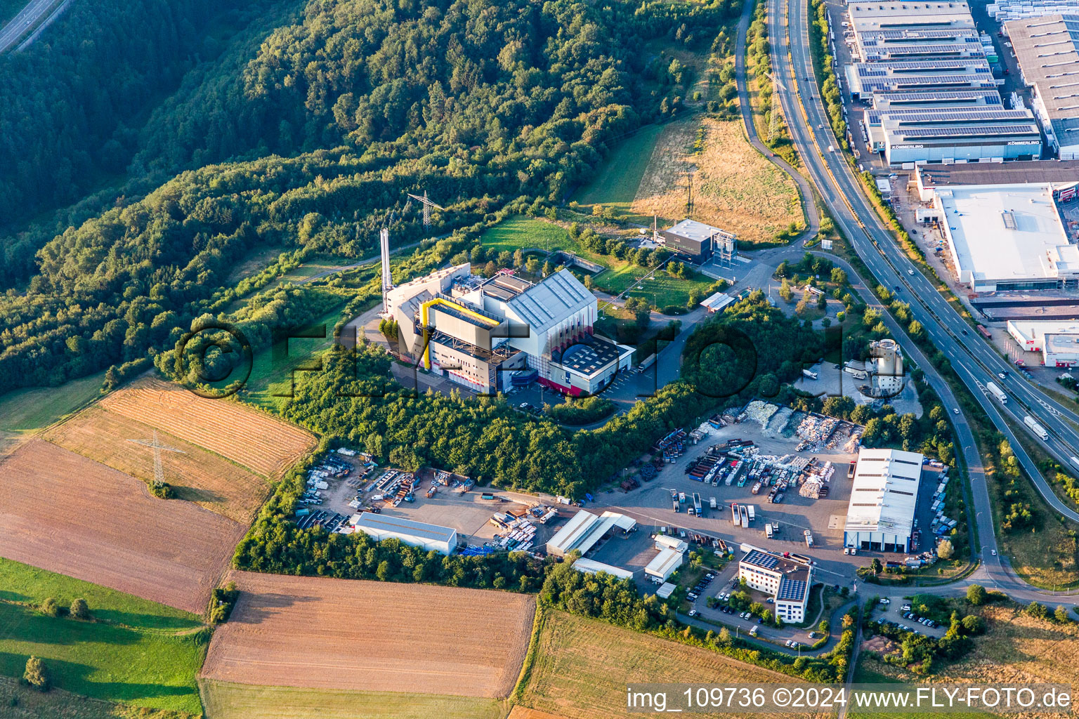 Vue aérienne de Incinération des déchets à le quartier Fehrbach in Pirmasens dans le département Rhénanie-Palatinat, Allemagne