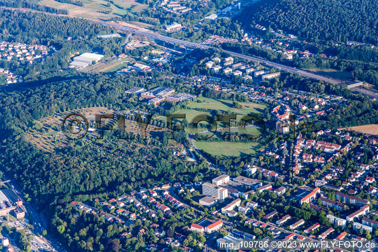 Kaiserslautern dans le département Rhénanie-Palatinat, Allemagne vue du ciel