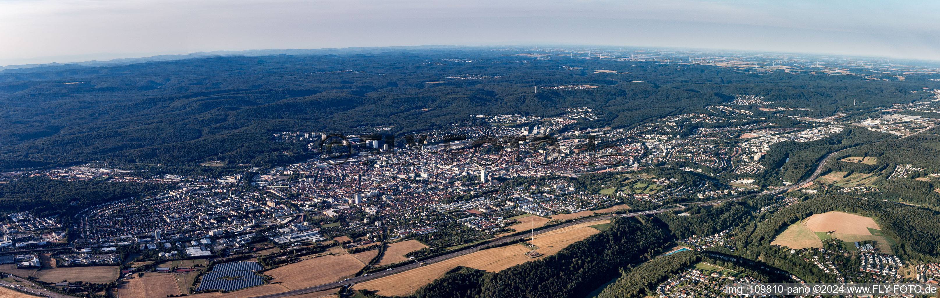 Vue aérienne de Panorama à Kaiserslautern dans le département Rhénanie-Palatinat, Allemagne