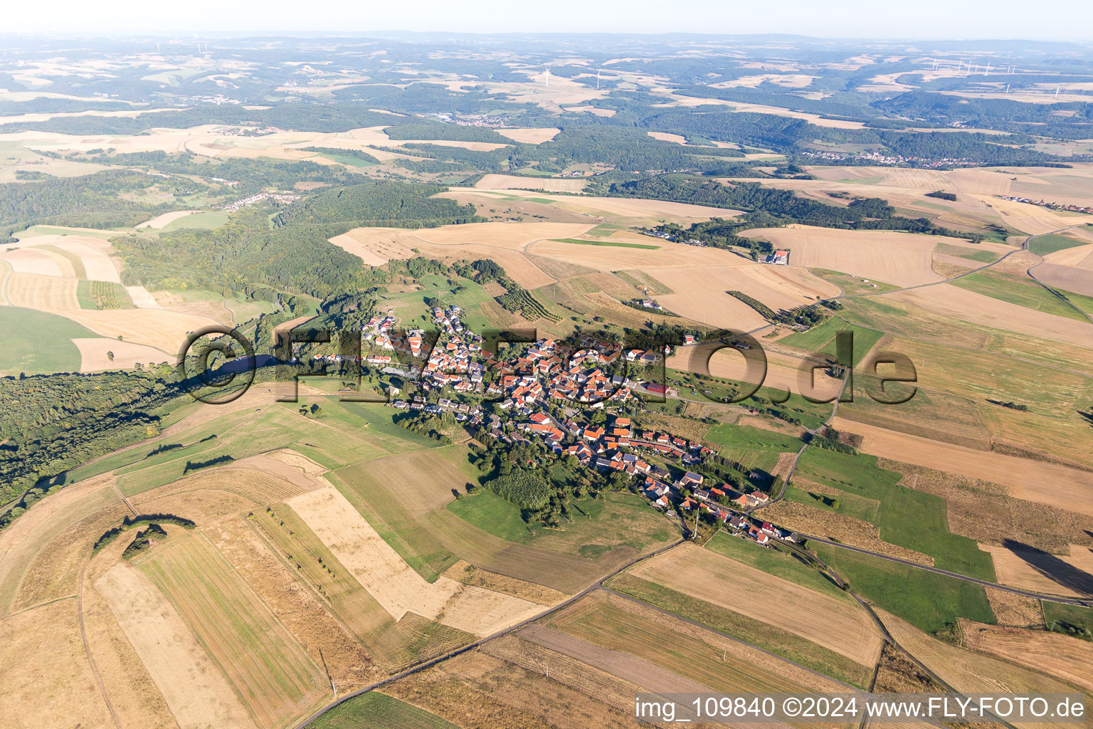 Vue aérienne de Becherbach bei Meisenheim dans le département Rhénanie-Palatinat, Allemagne