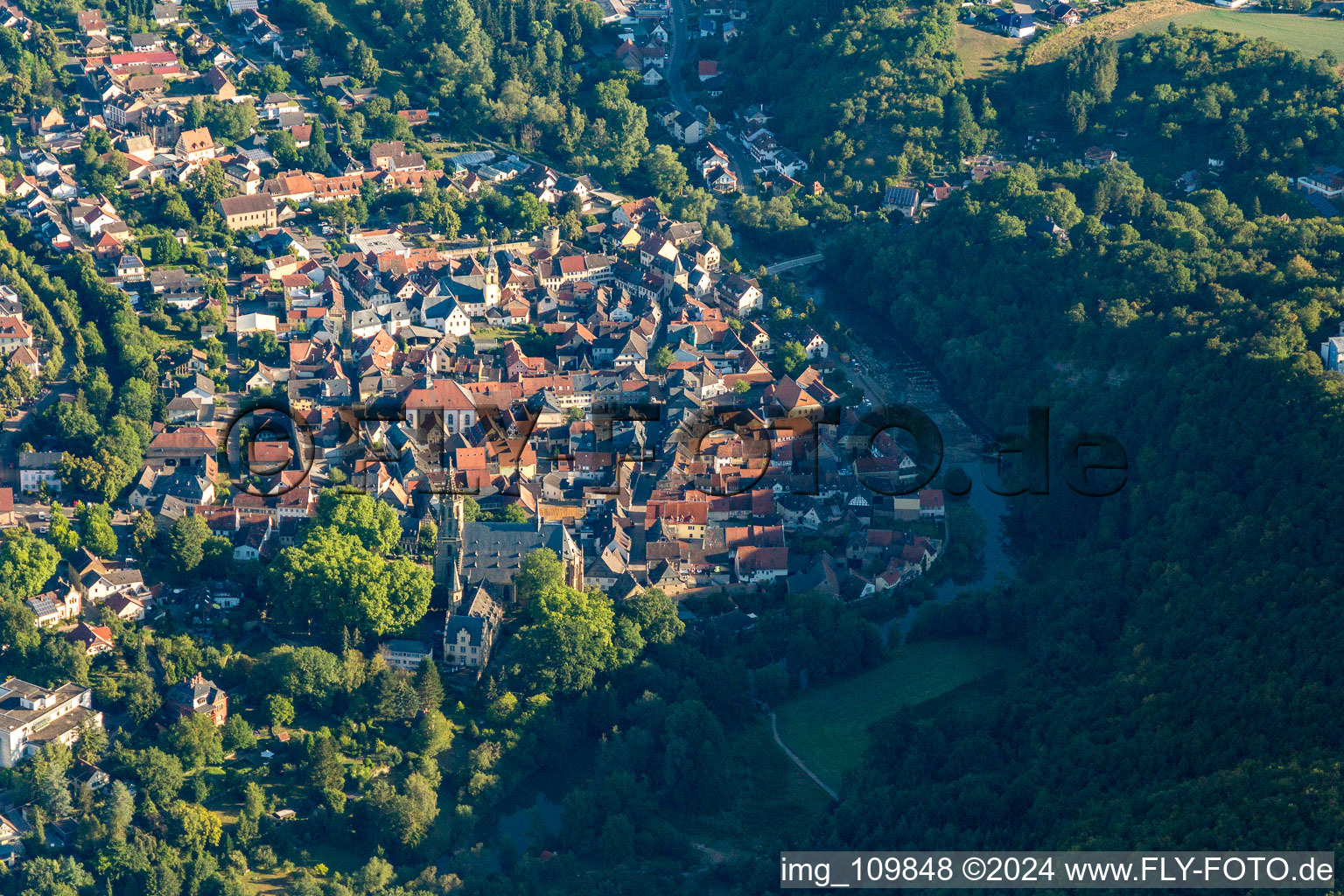 Vue aérienne de Meisenheim dans le département Rhénanie-Palatinat, Allemagne